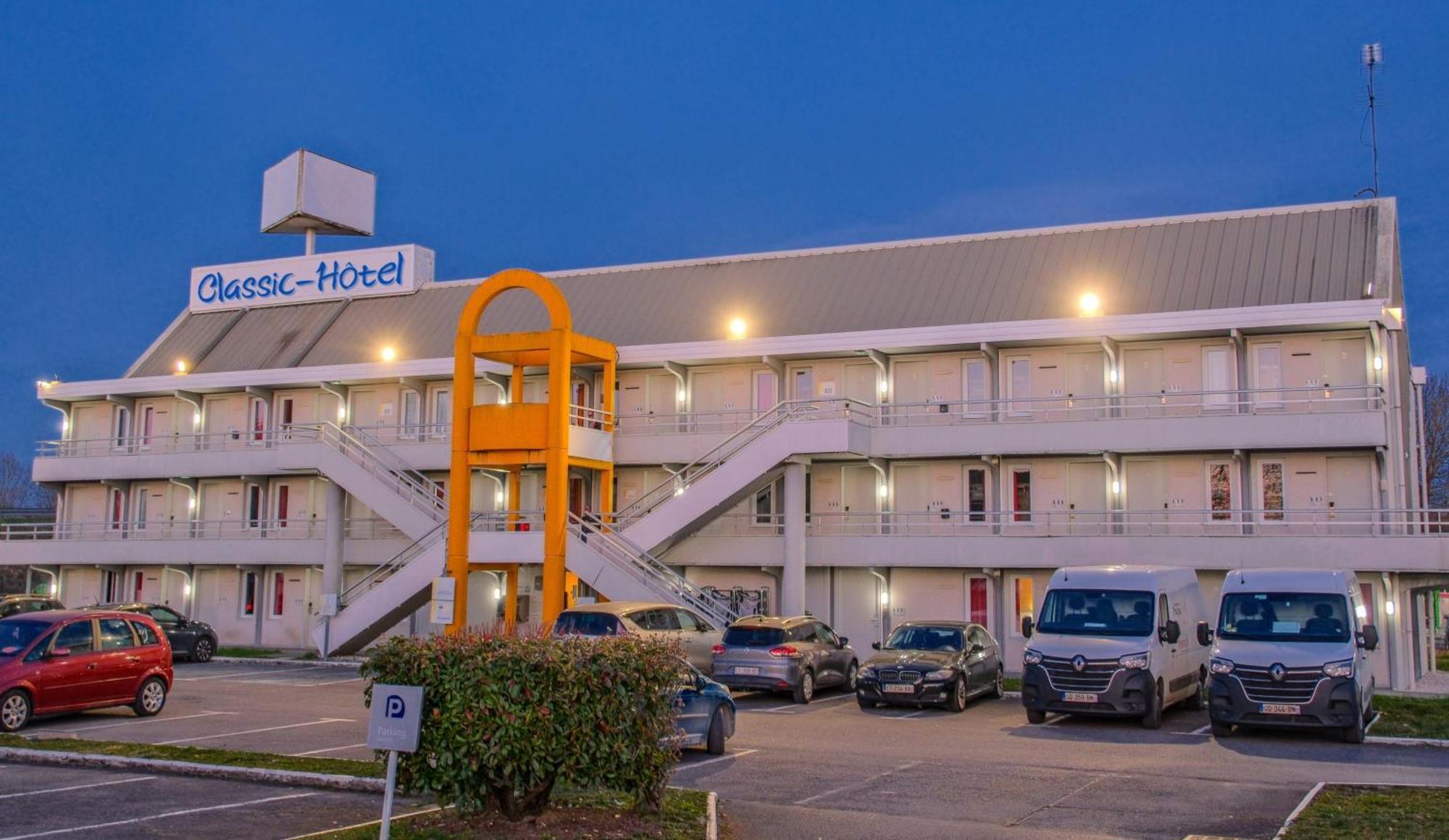 Classic Hotel - Fontenay-Trésigny Exterior foto