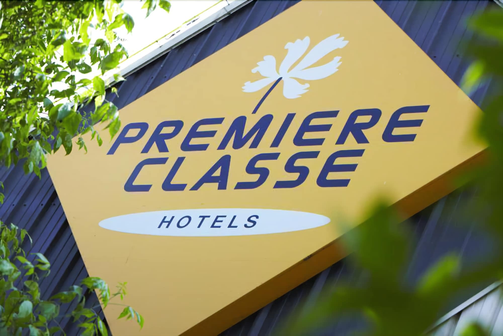 Classic Hotel - Fontenay-Trésigny Exterior foto
